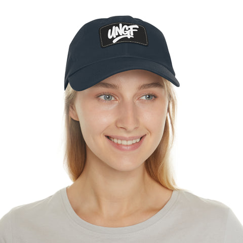 UG VIBES – Gorra negra de papá con parche de cuero UNGF