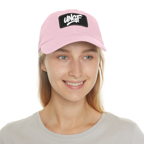 UG VIBES – Gorra negra de papá con parche de cuero UNGF