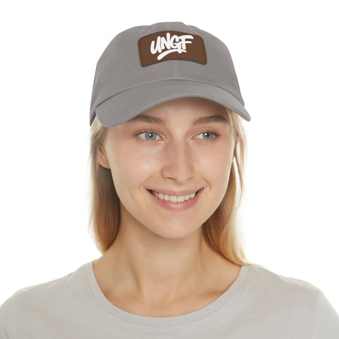 UG VIBES – Gorra negra de papá con parche de cuero UNGF