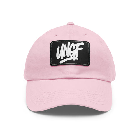 UG VIBES – Gorra negra de papá con parche de cuero UNGF