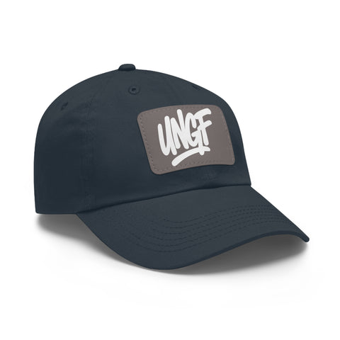 UG VIBES – Gorra negra de papá con parche de cuero UNGF