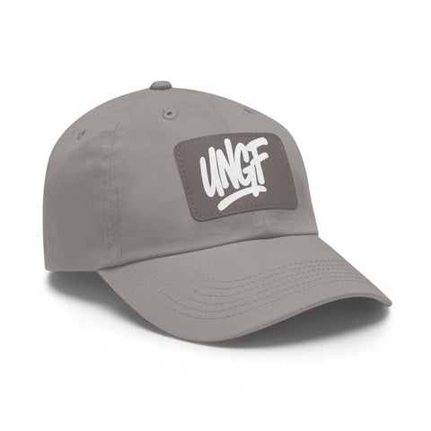 UG VIBES – Gorra negra de papá con parche de cuero UNGF